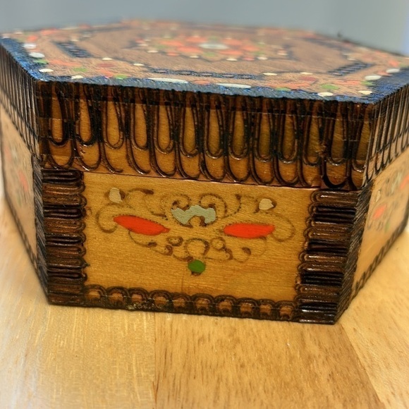Antique Vintage Wooden Hexagon Hand Painted Box Holder Case Chest 1973 - Picture 8 of 13